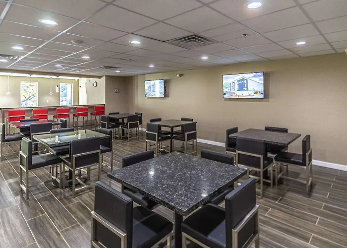 The Penn Stroud, Stroudsburg - Poconos, Ascend Hotel Collection