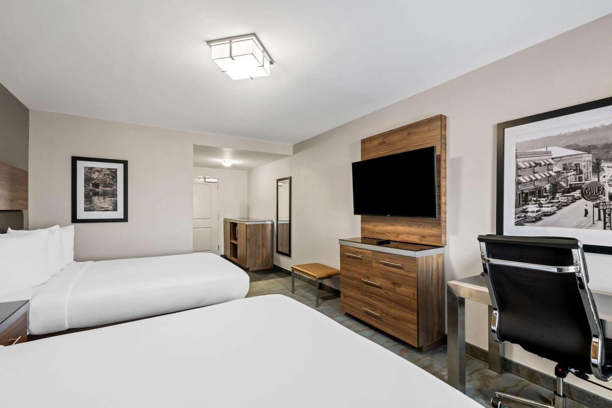 The Penn Stroud, - Poconos, Ascend Collection Hotel Stroudsburg