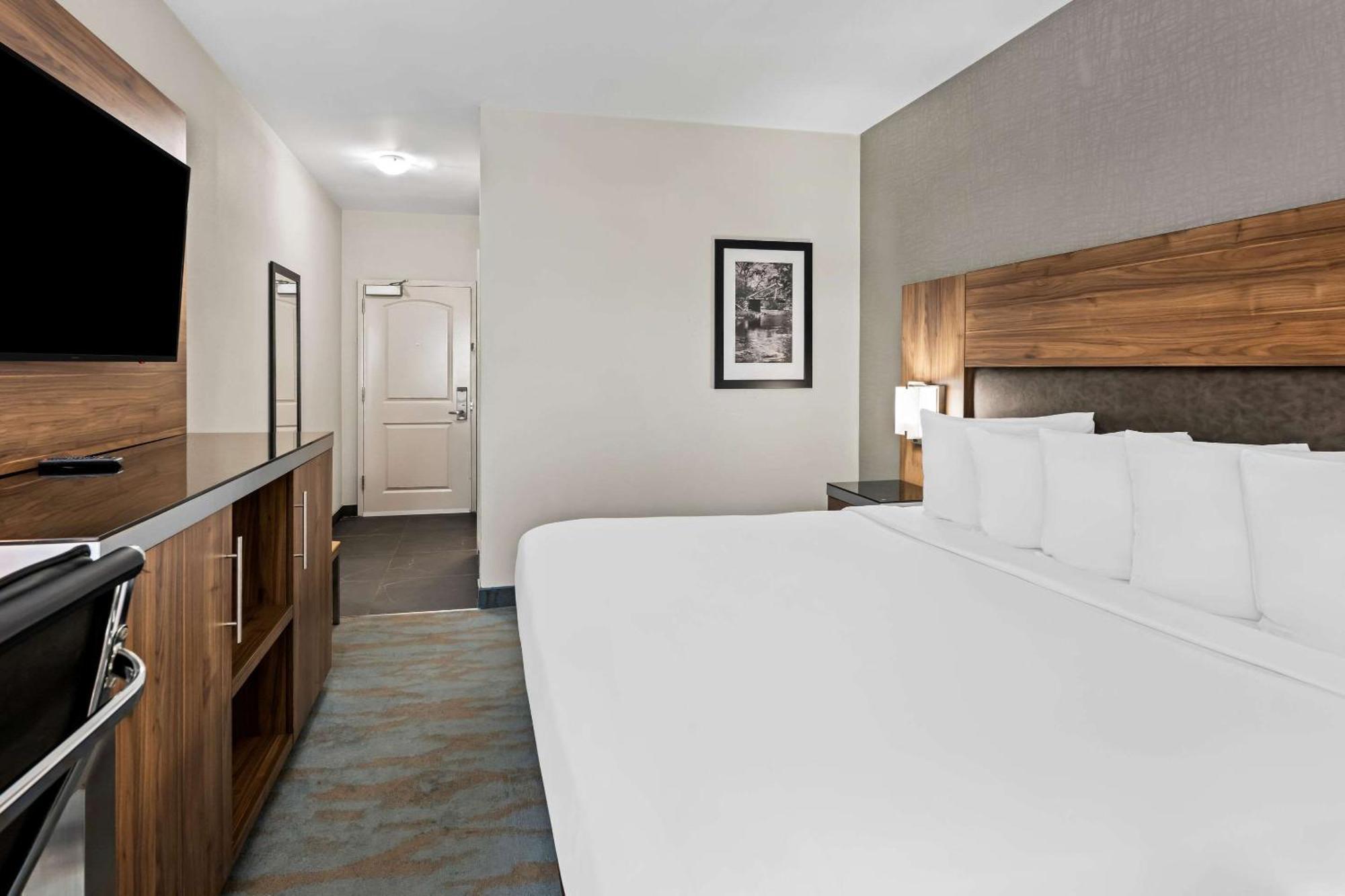 The Penn Stroud, - Poconos, Ascend Collection Hotel