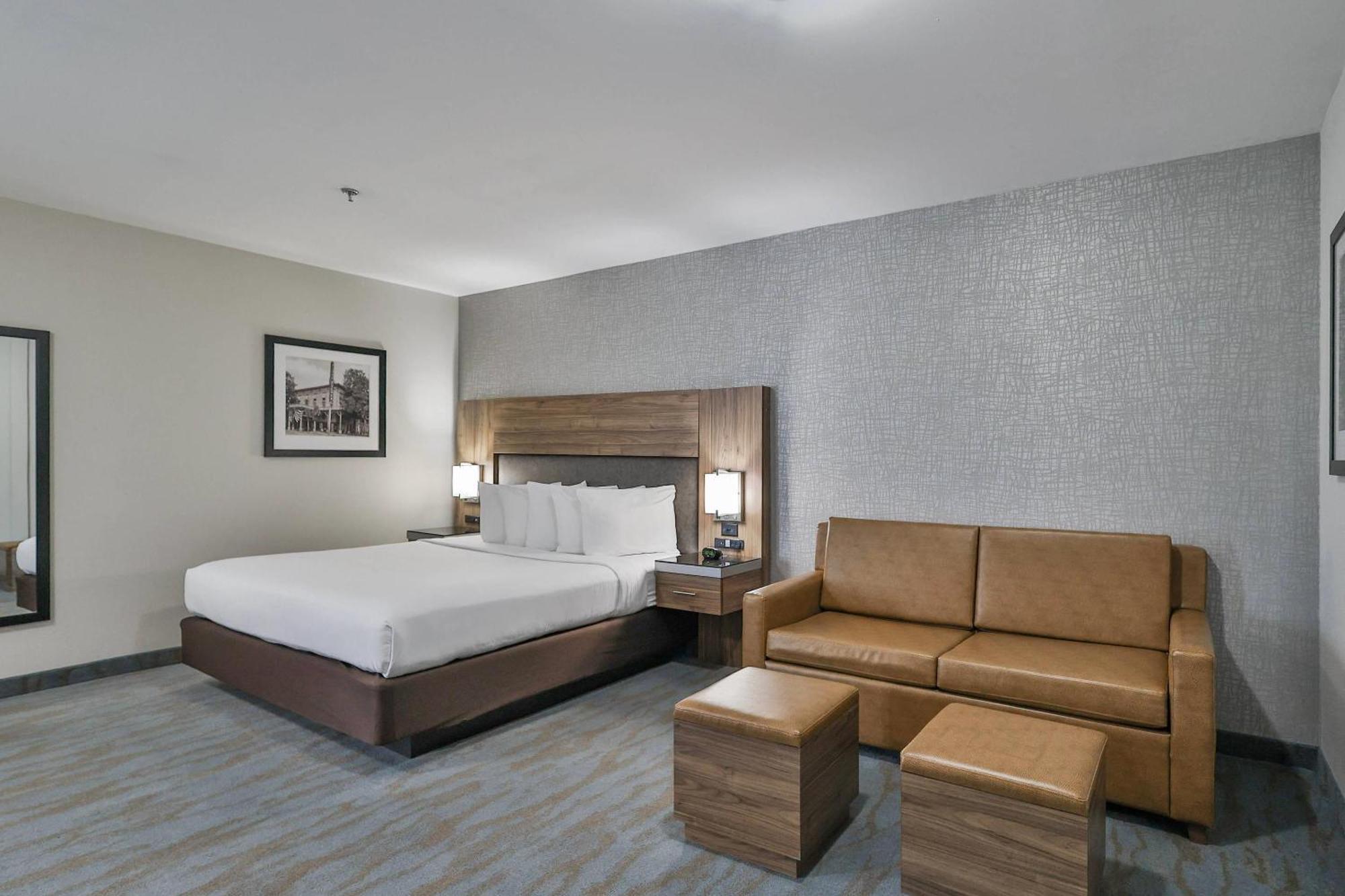 The Penn Stroud, - Poconos, Ascend Collection Stroudsburg