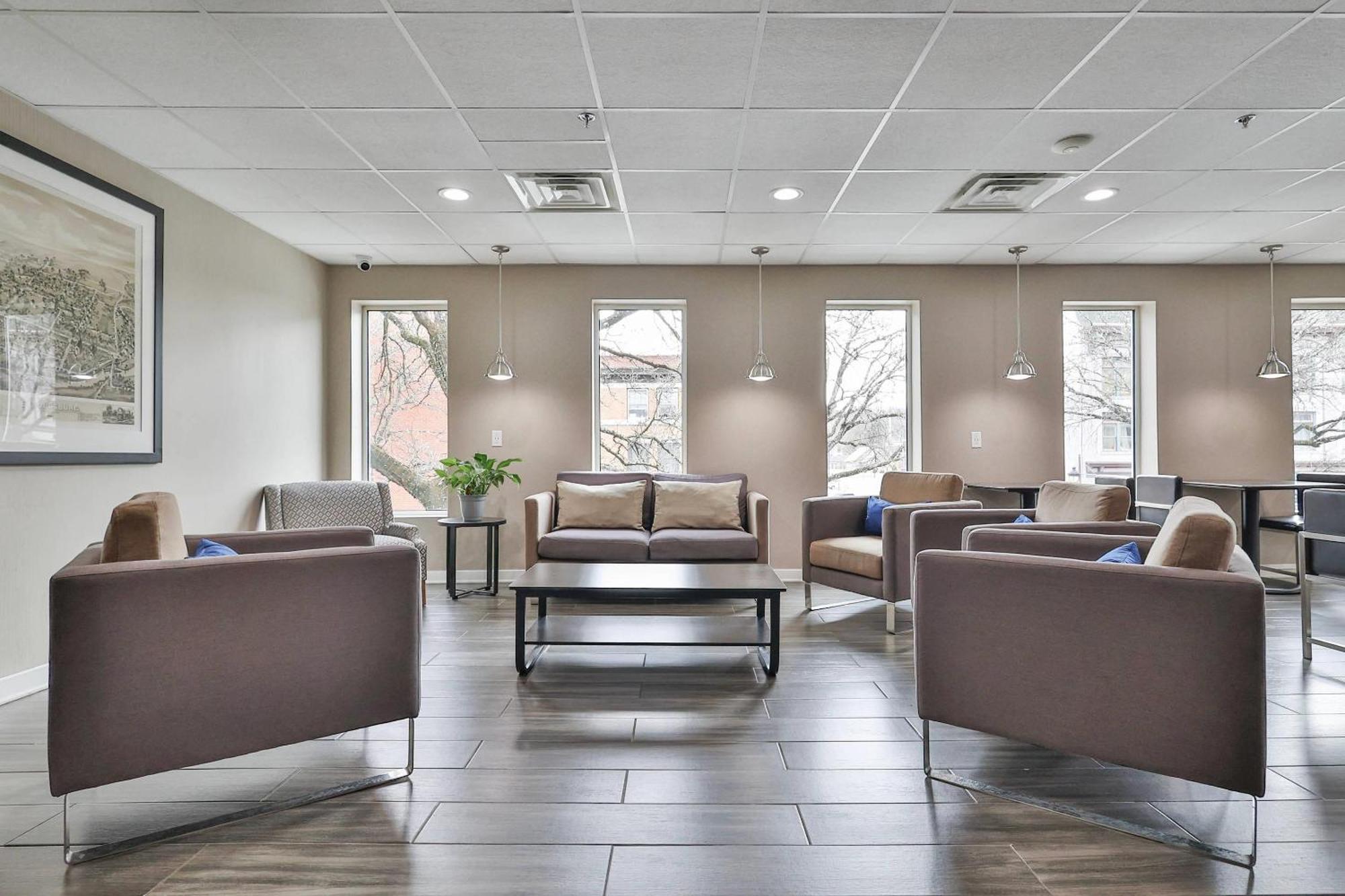 Hotel The Penn Stroud, - Poconos, Ascend Collection 3*