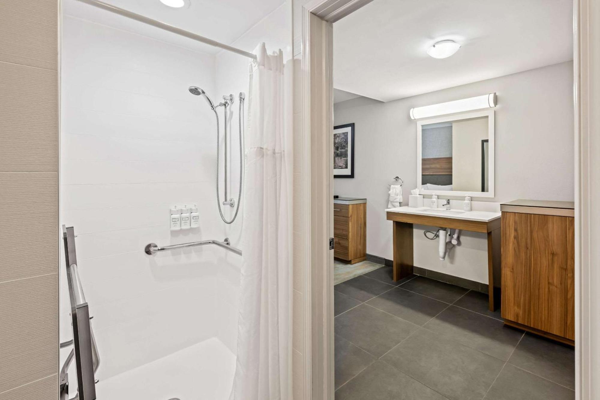 Hotel The Penn Stroud, - Poconos, Ascend Collection 3*
