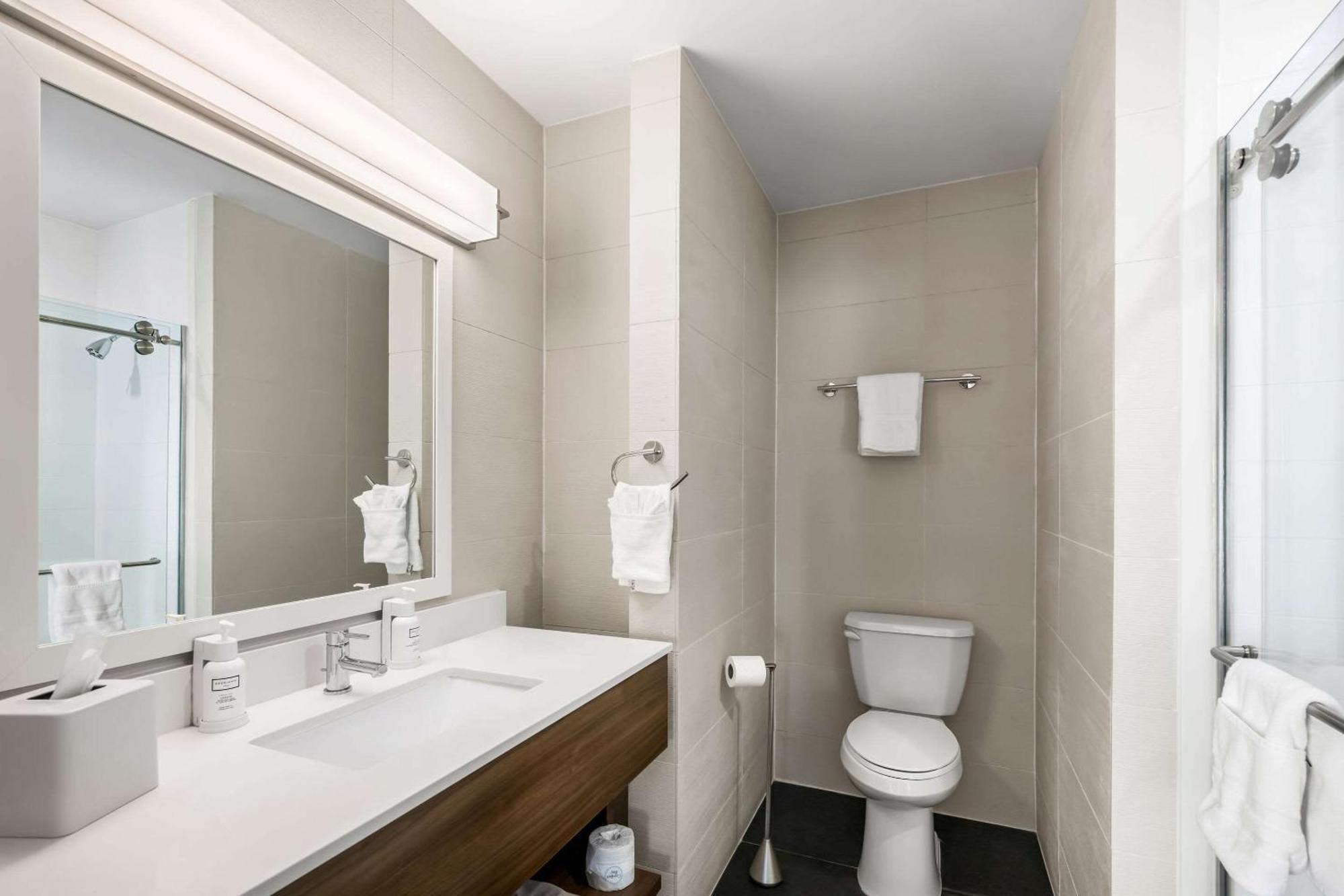 Hotel The Penn Stroud, - Poconos, Ascend Collection 3*